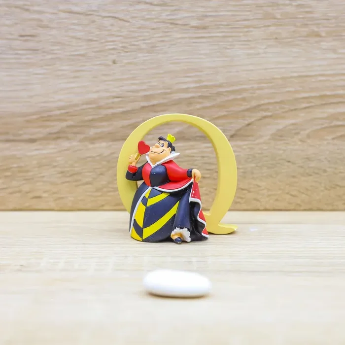 “Q” Regina di Cuori Disney