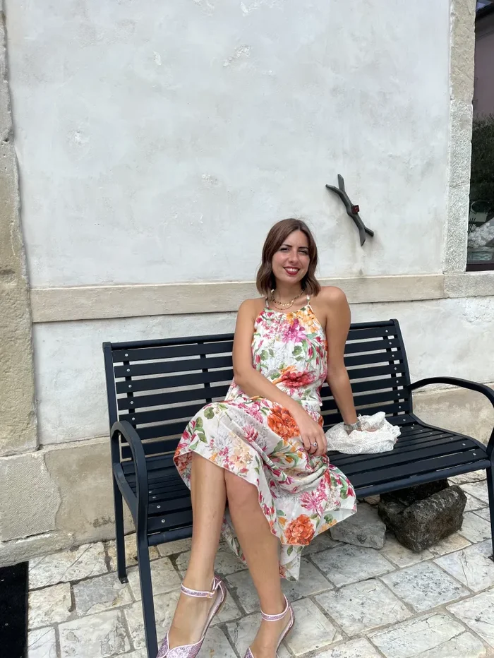 ABITO LUNGO A FIORI - immagine 2