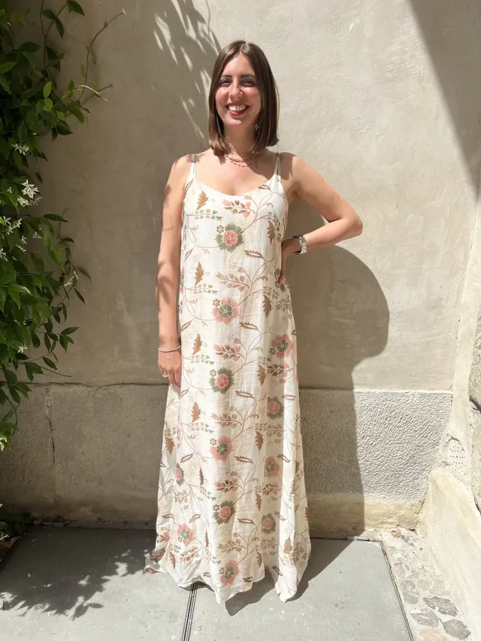 ABITO SPALLINA IN MUSSOLA