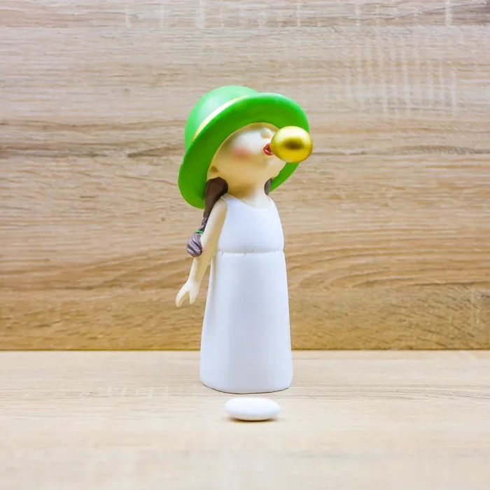 Bimba con Cappello Verde Cuore Matto