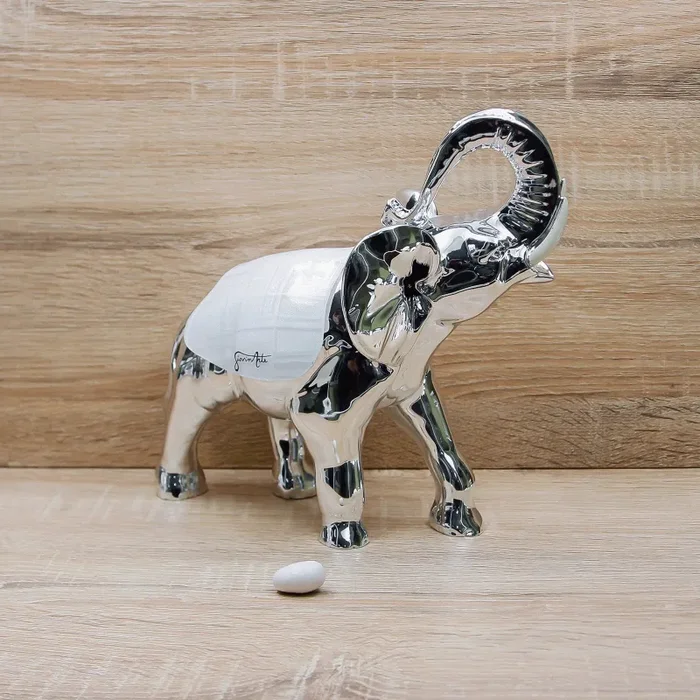 Elefante con Zanne Lully Argenti Fornitura