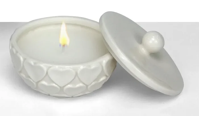 Linea Due Elle Candela Porcellana con Cuori 10,3 x 10,3 x 7,5 Cm Bianco