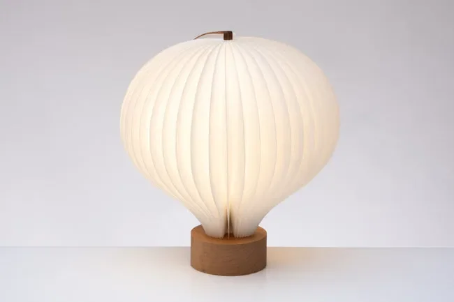 MONGOLFIERA LUMINOSA CON BASE IN LEGNO