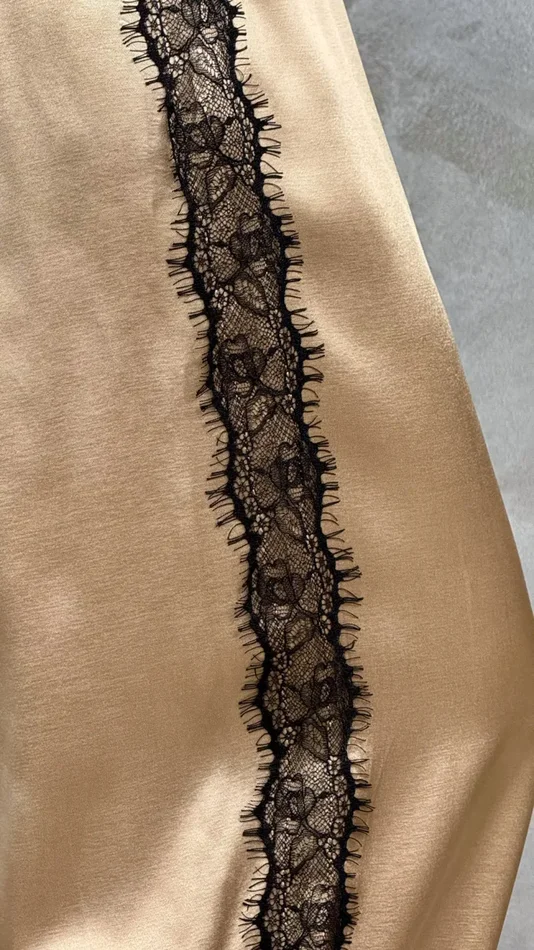 PANTALONE PALAZZO CON PIZZO - immagine 3