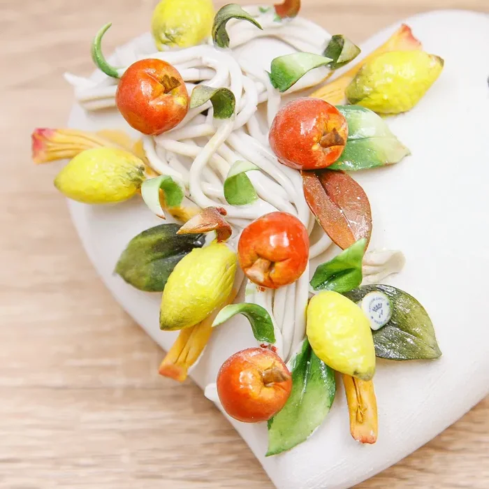 Profumatore Cuore Grande Linea Frutta Porcellana di Capodimonte - immagine 3